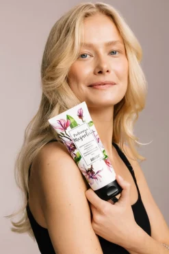 Anwen Proteinowa Magnolia, odżywka do włosów o średniej porowatości, 200 ml