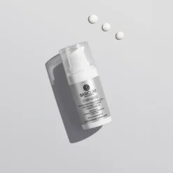 BasicLab Complementis, peptydydowy krem pod oczy redukujący cienie i opuchnięcia o lekkiej konsystencji, 15 ml
