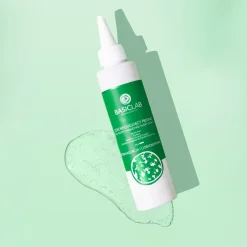 BasicLab Trichologis, seboregulujący peeling do tłustek i wrażliwej skóry głowy, 150 ml
