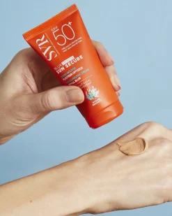 SVR Sun Secure Blur, Ochronny krem optycznie ujednolicający skórę SPF 50+, beige rose, 50 ml